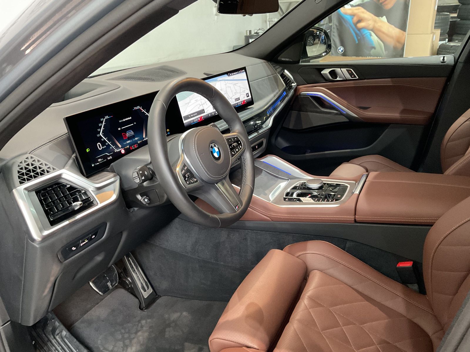 Fahrzeugabbildung BMW X6 xDrive40d |Standheizung |M Sportpaket Pro |H&