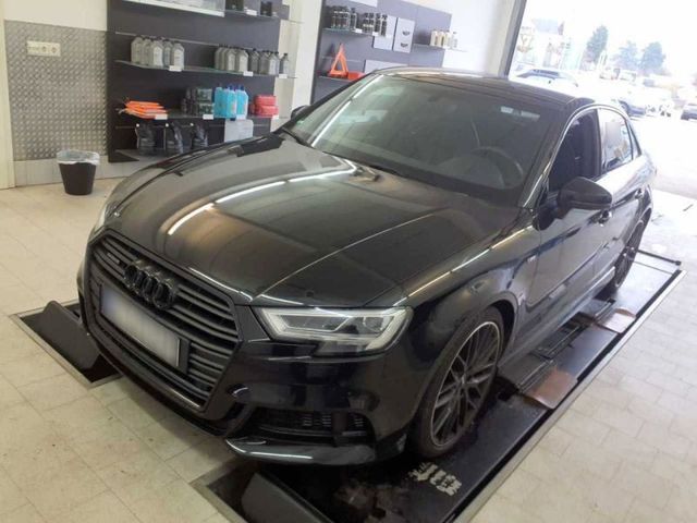 Audi A3 40 TFSI quattro S tronic *S-LINE* *LEDER*MATR