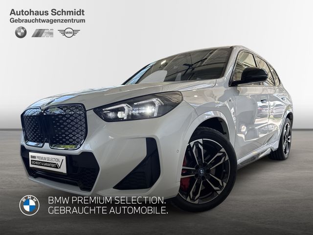 BMW iX1 xDrive30 *M Sportpaket Pro*19"*LC Prof.*HUD*