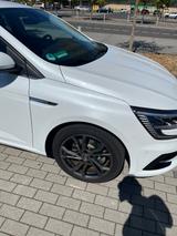 Renault Megane E-TECH Plug-In *18 Monate Garantie - Renault Megane mit Hybrid-Antrieb