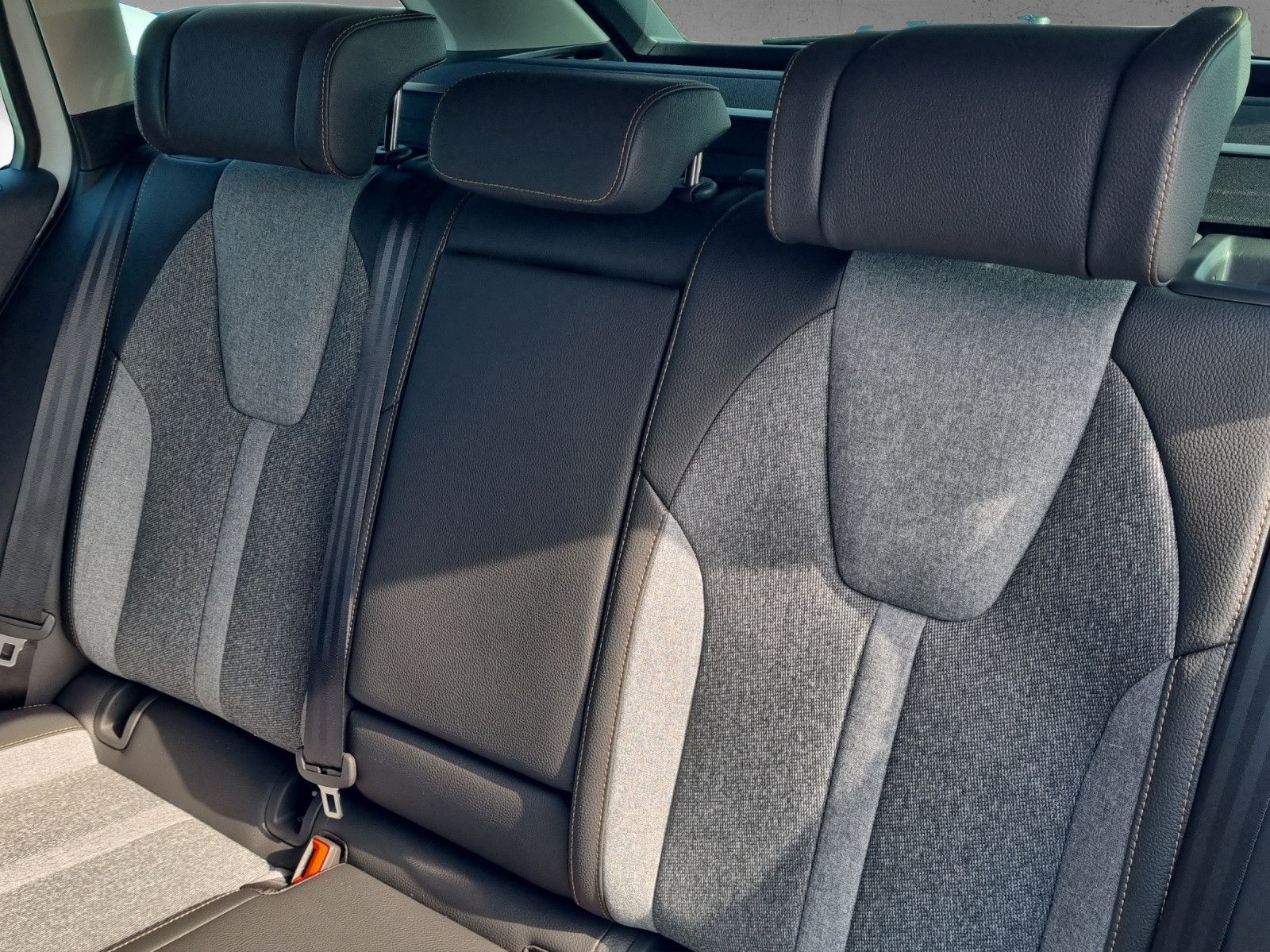Fahrzeugabbildung SKODA Octavia Combi Balance 2,0TDI AHK Kamera