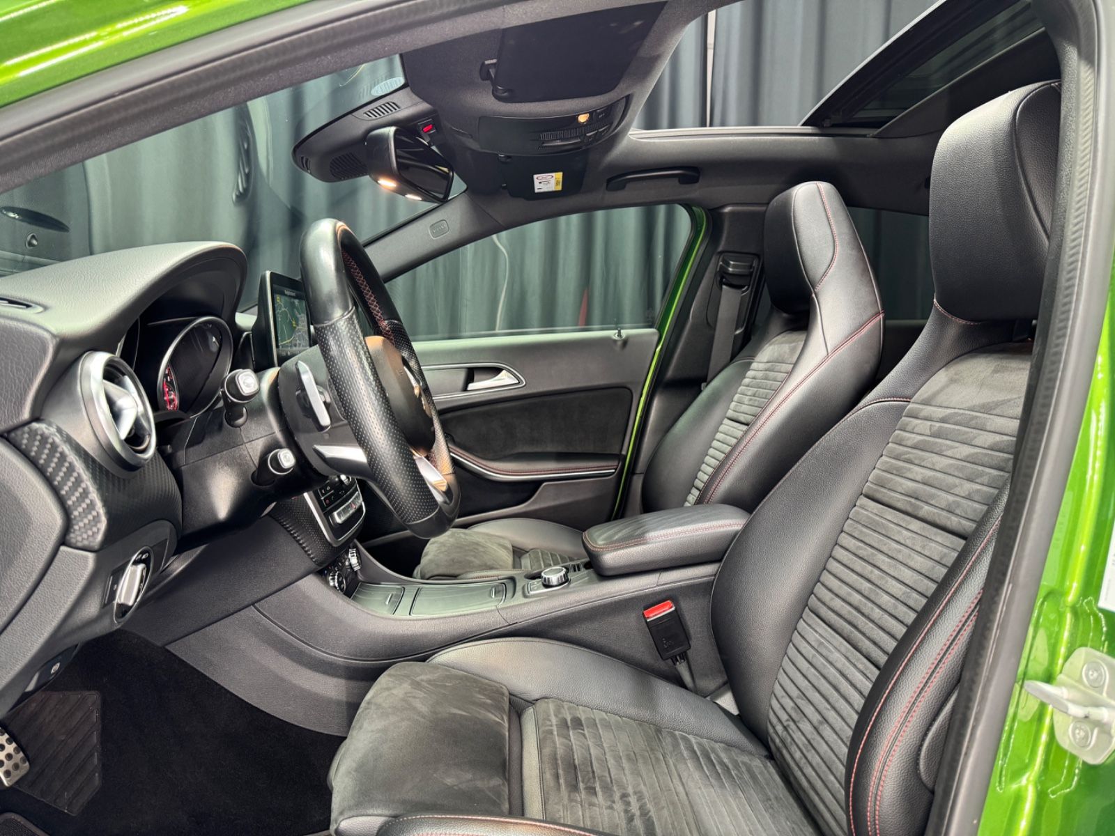 Fahrzeugabbildung Mercedes-Benz A 220 4Matic|7G-AUTOMATIK|PANO|NIGHT-PAKET|AMG|