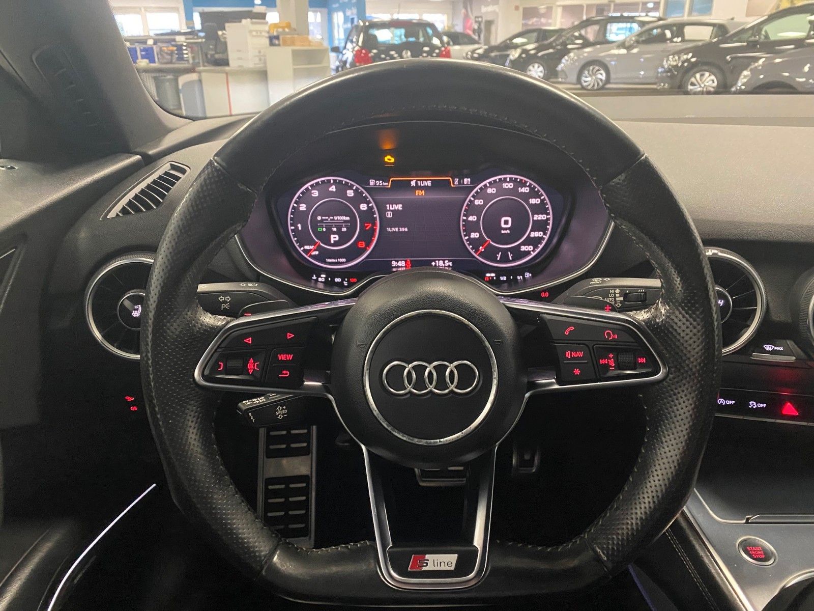 Fahrzeugabbildung Audi TT S-Line Roadster 2.0 TFSI S tronic quattro+19"
