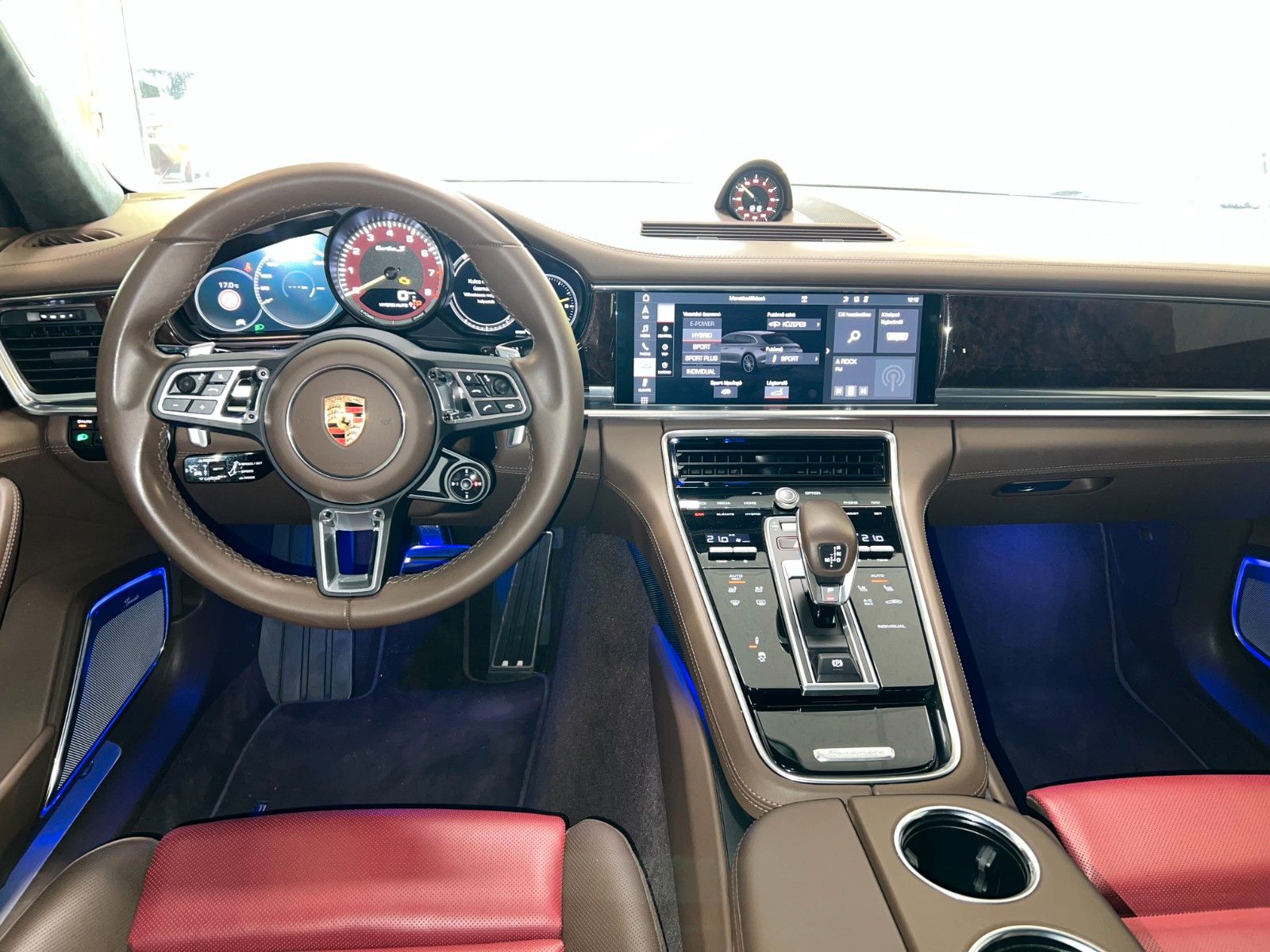 Porsche Panamera Sport Turismo Turbo S E-Hybrid Sport-C foto 4