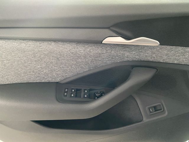 Superb Combi Selection 1.5 TSI DSG AHK+NAVI+KAME