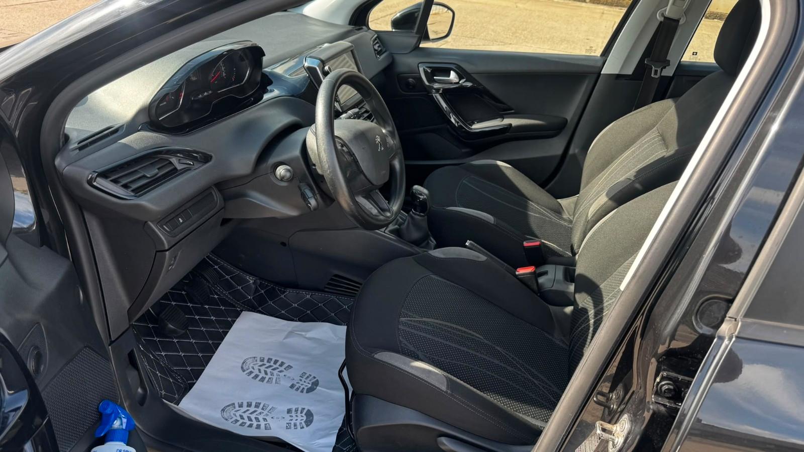 Peugeot 208 Active