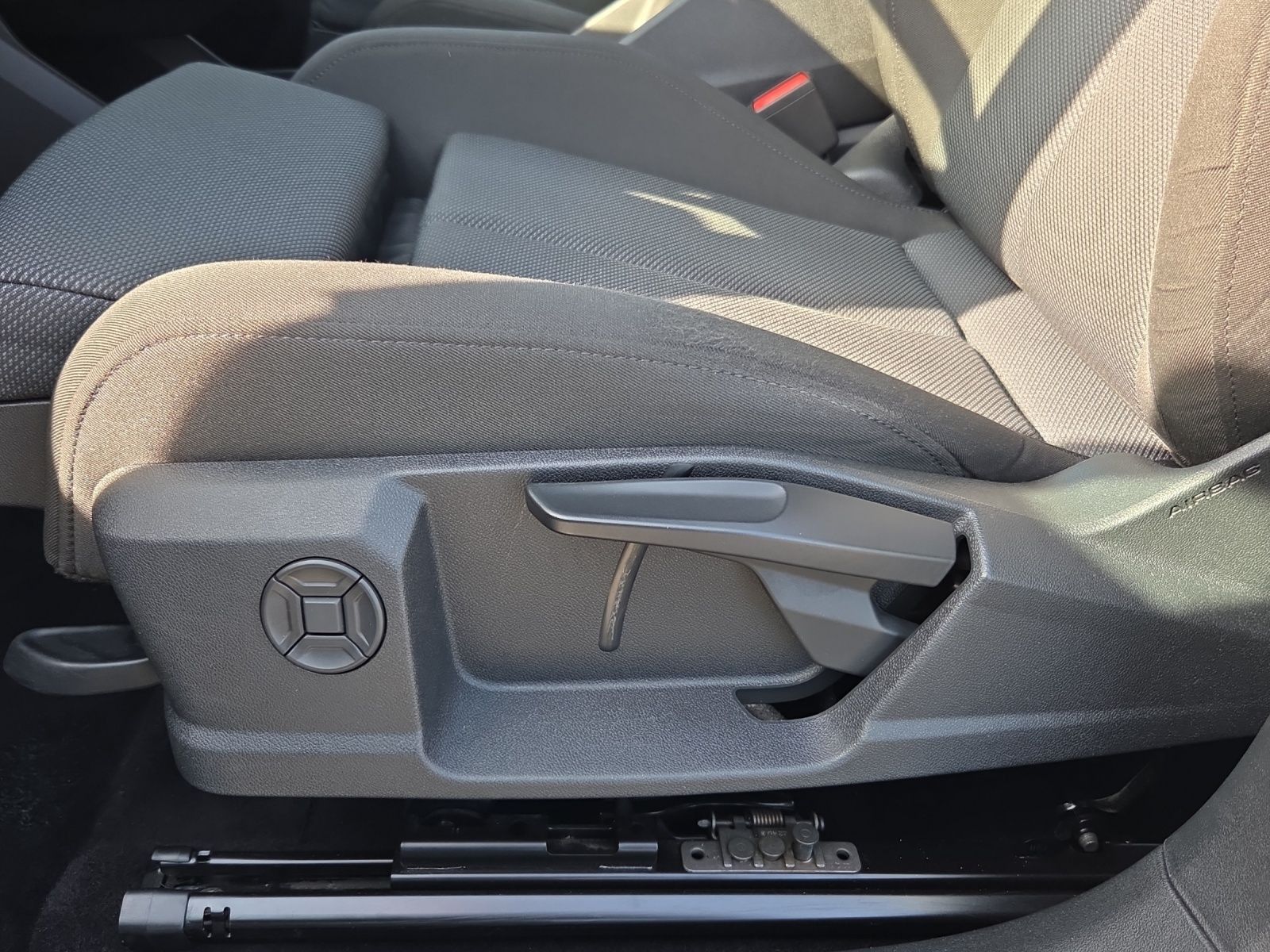 Audi Q4 e-tron - Bild 16