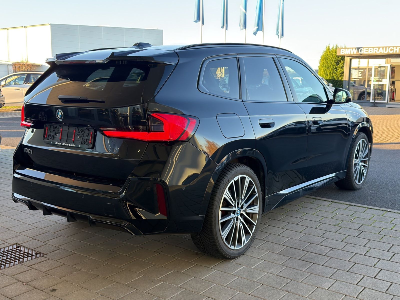 BMW iX1 xDrive30 M Sport HUD.Hifi H/K.elek.Sitze.SH imagem 3
