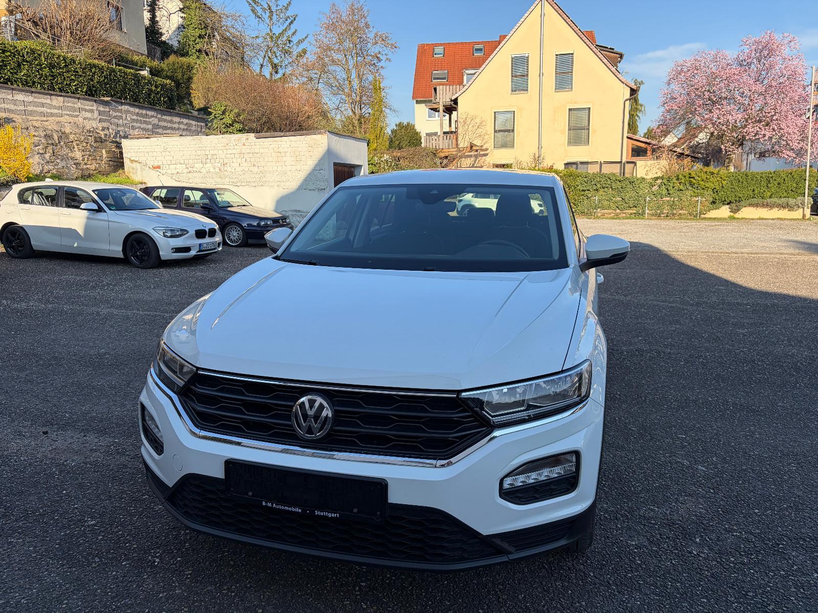 Volkswagen T-Roc Basis- Navi. Sitzheizung. I Hand
