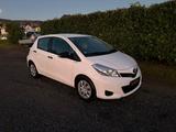 Toyota Yaris Cool PDC KLIMA  SCHECKHEFT - Toyota Yaris Cool mit Benzin-Antrieb