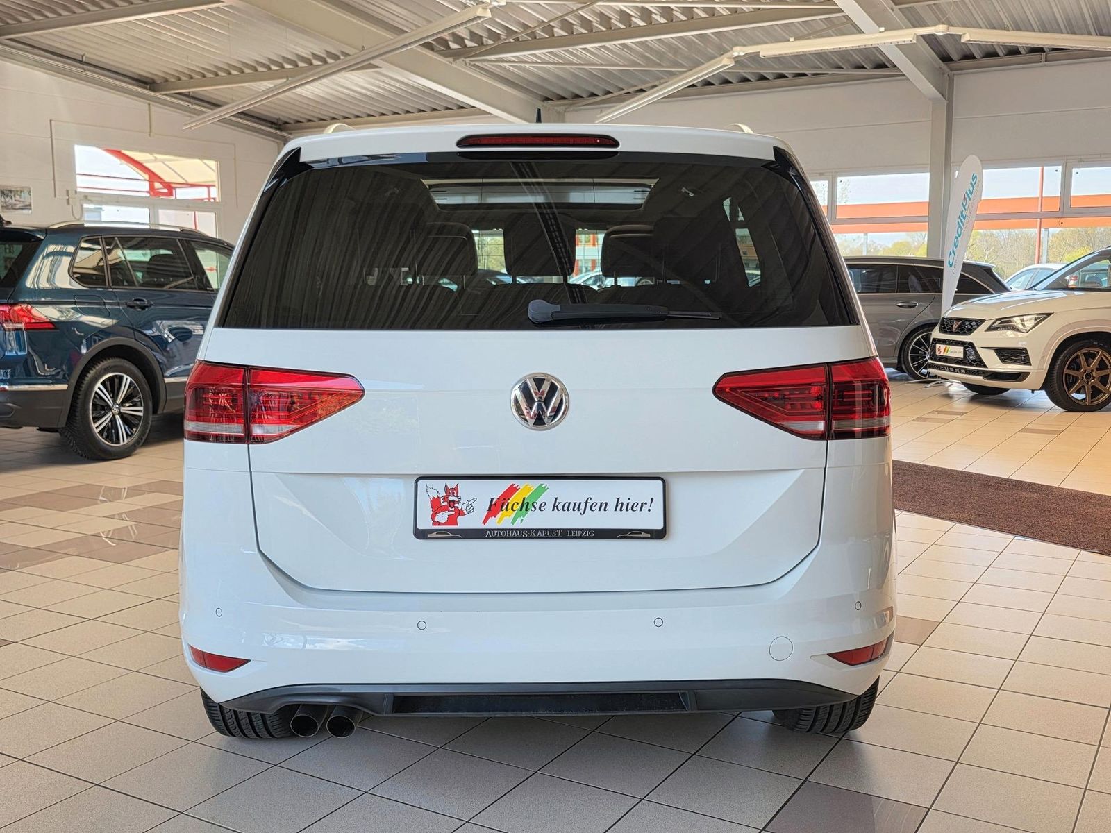 Fahrzeugabbildung Volkswagen Touran 1.4 TSI Sound/1.Hd/Navi/LED/Pano/ACC