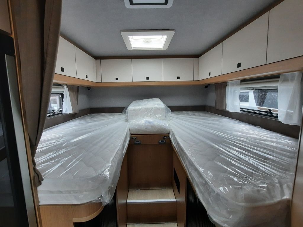 Fahrzeug Übersicht 10 Fahrzeugabbildung Hobby ONTOUR T 710 GE Verfüg./Sparen Sie 17.557,- €
