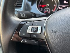 Fahrzeugabbildung Volkswagen Golf VII Variant Comfortline Navi Sitzh ACC AHK