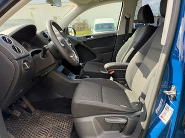 Volkswagen Tiguan - 6