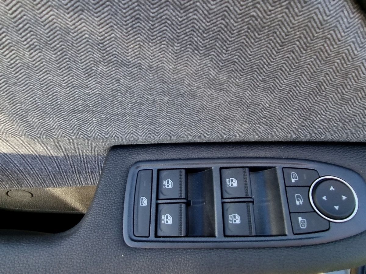 Fahrzeugabbildung Renault Clio KISS TCe 90