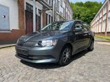 Skoda Fabia 1.2 ParkSensoren Touchscreen TÜV 02/27 - Skoda Fabia: 2.0