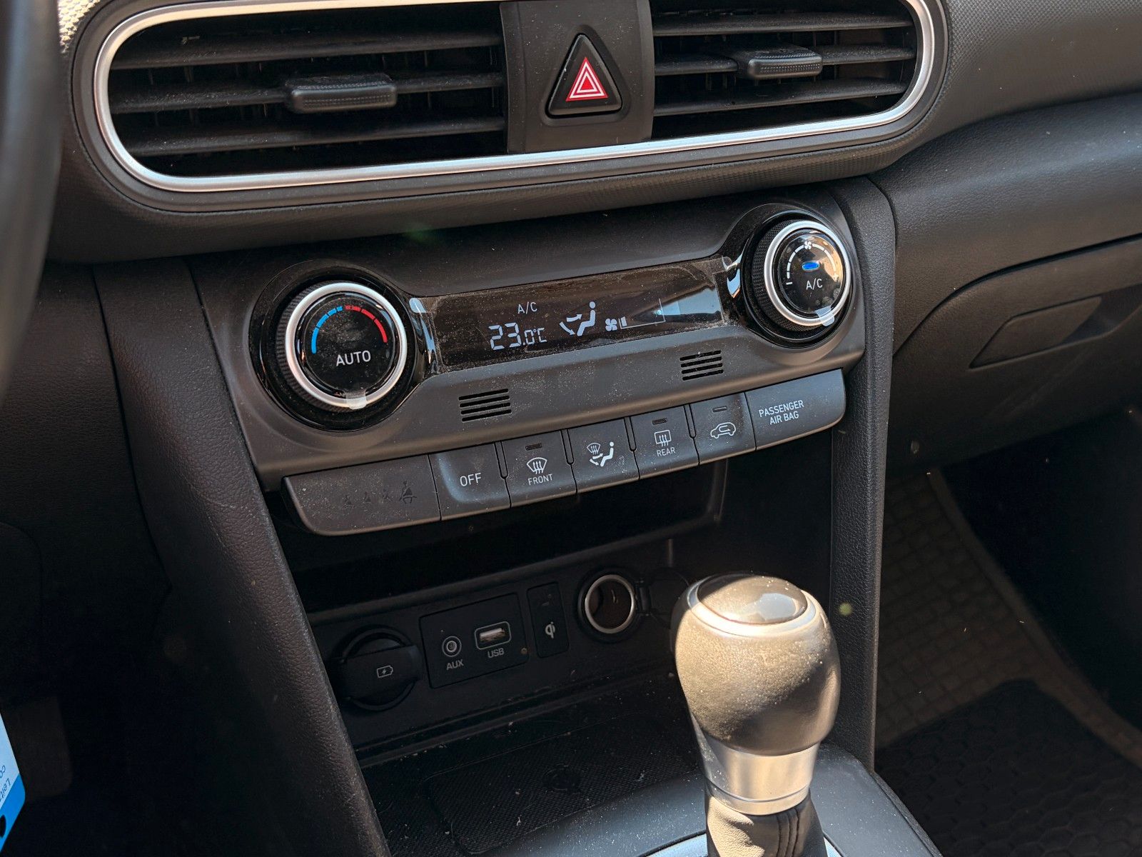 Fahrzeugabbildung Hyundai Kona Automatik*SHZ*NAVI*LED*AHK***