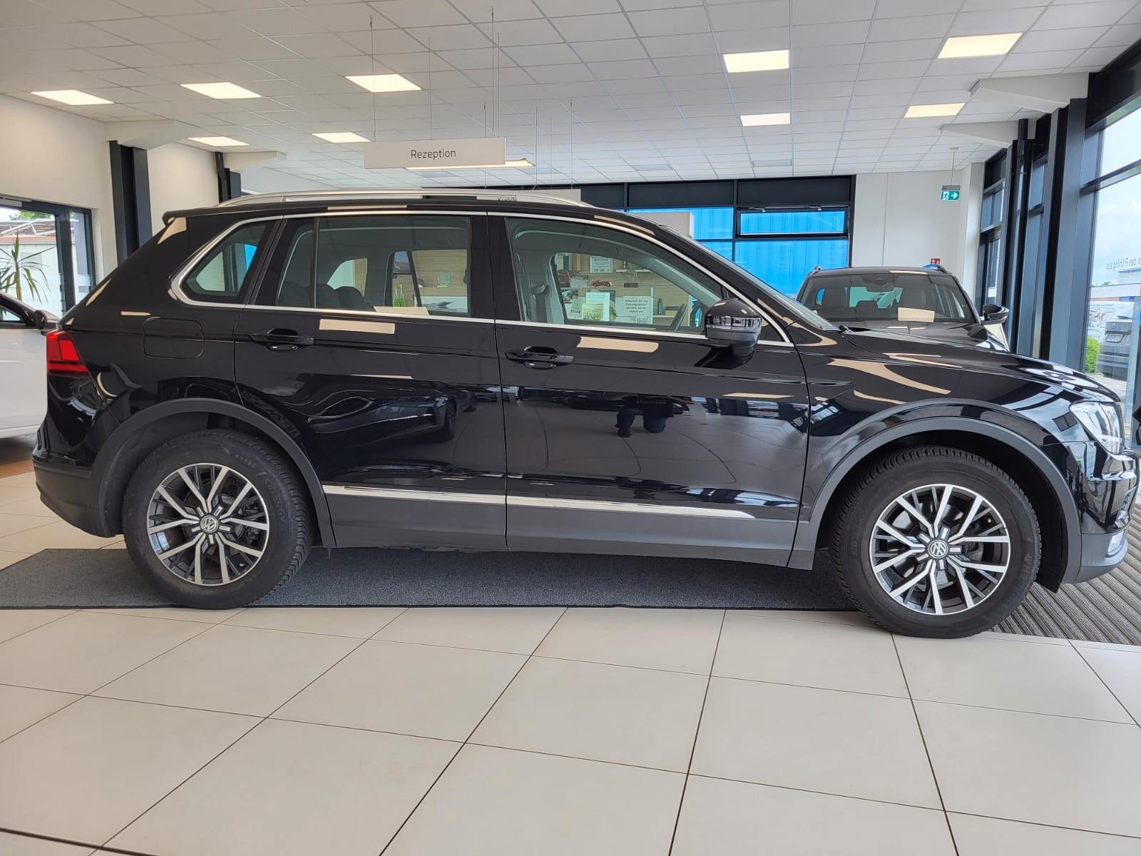 Volkswagen Tiguan TSI ACT Comfortline PDC AHK Spurhalte