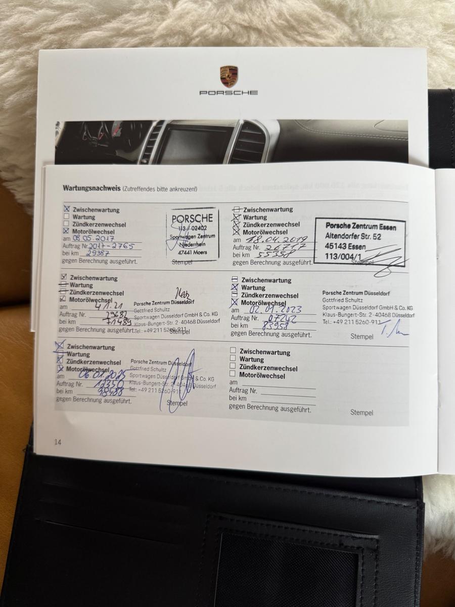 Porsche Macan S Approved 2028