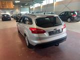 Ford Focus Turnier Business*ANHÄNGERKUPPLUNG*PDC*TÜV* - Ford Focus: Kombi, Anhängerkupplung
