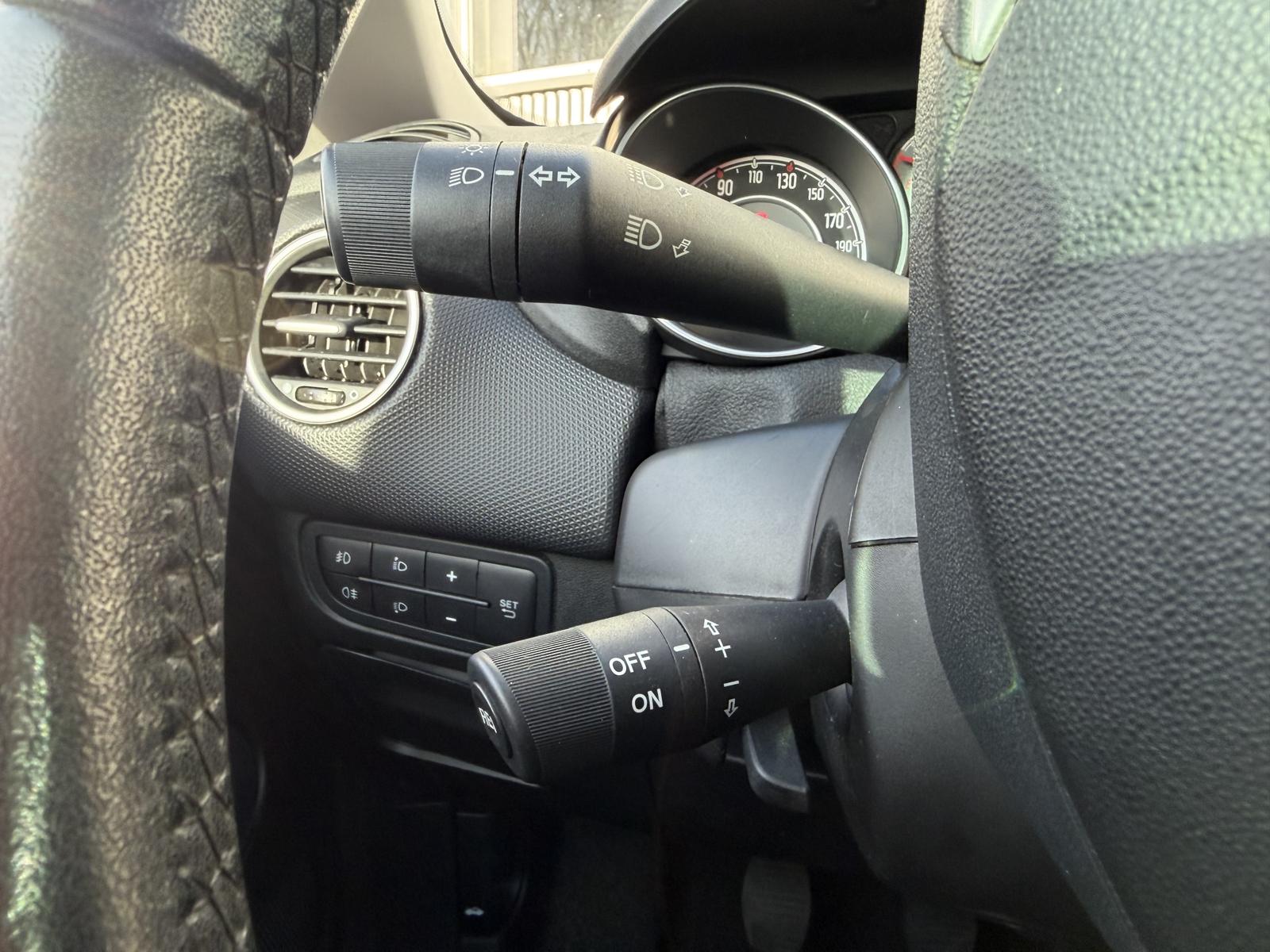 Fiat Punto More (2017-->) Klimaautomatik Sitzheizung