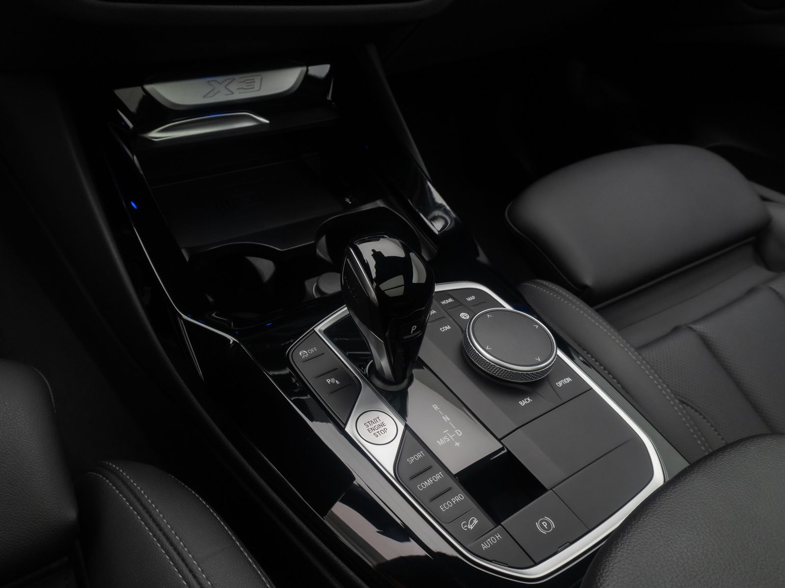 Fahrzeugabbildung BMW X3 xD20d M Sport Laser Pano Kamera HUD DAB HiFi