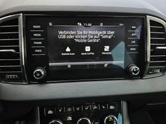 SKODA Karoq Fresh AHK NAVvorb SHZ LED PDC RKF BLT 5J G