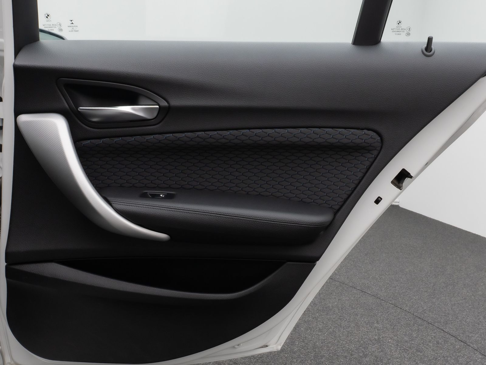 Fahrzeugabbildung BMW M135i xD Parkassist Glasdach H/K NaviPr Komfort
