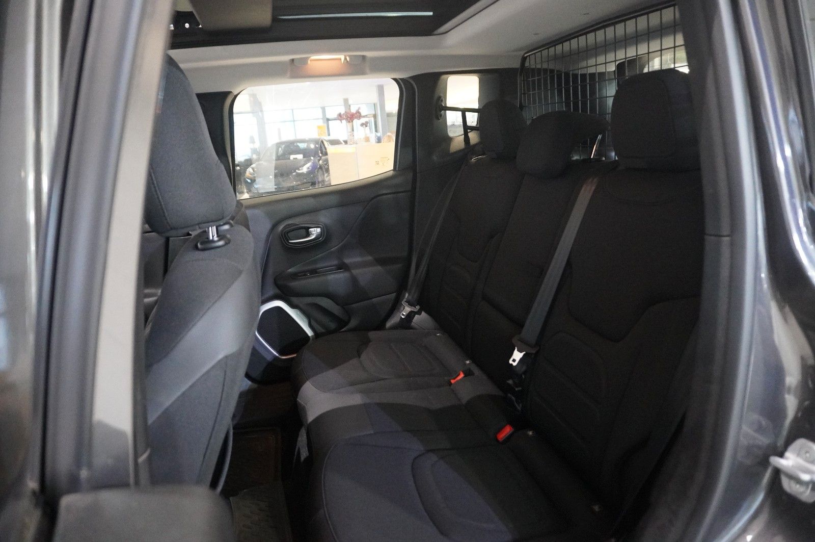 Fahrzeugabbildung Jeep Renegade 1.4 LIMITED 4WD BI-XENON/SHZ/PANO./DAB+