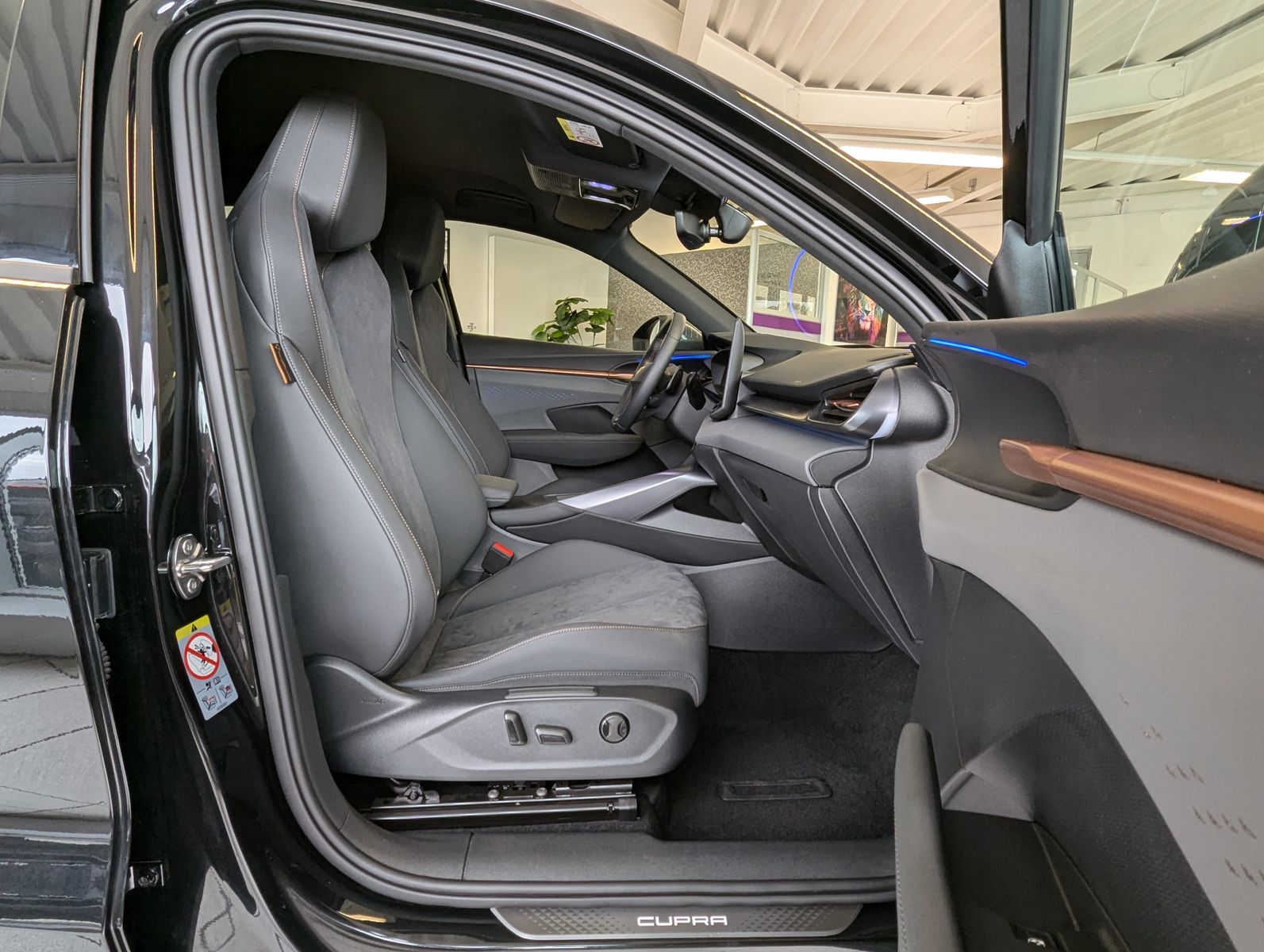 CUPRA Terramar 1.5 eTSI Dinamica Edge-Paket HUD 19" - Image 14