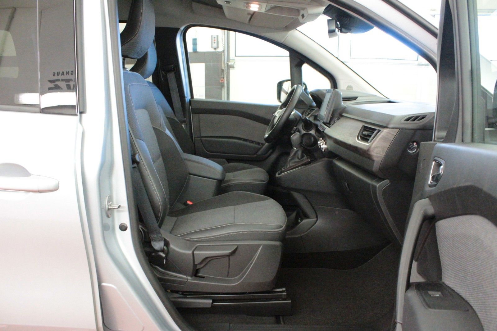 Fahrzeugabbildung Renault Kangoo Tce 130 EDC Techno*Sitzhzg*