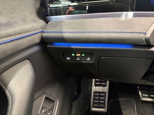Passat Variant R-Line 1.5 TSI eHybrid DSG ACC PA