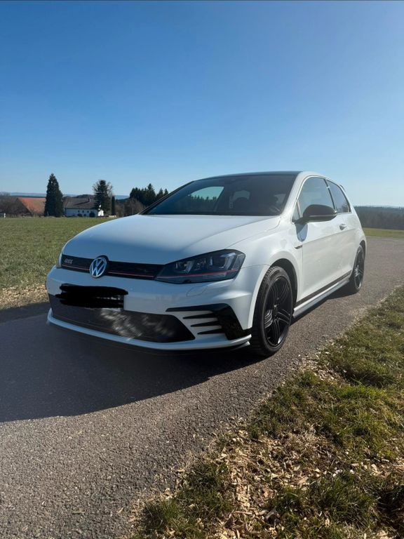 Image of Volkswagen Golf