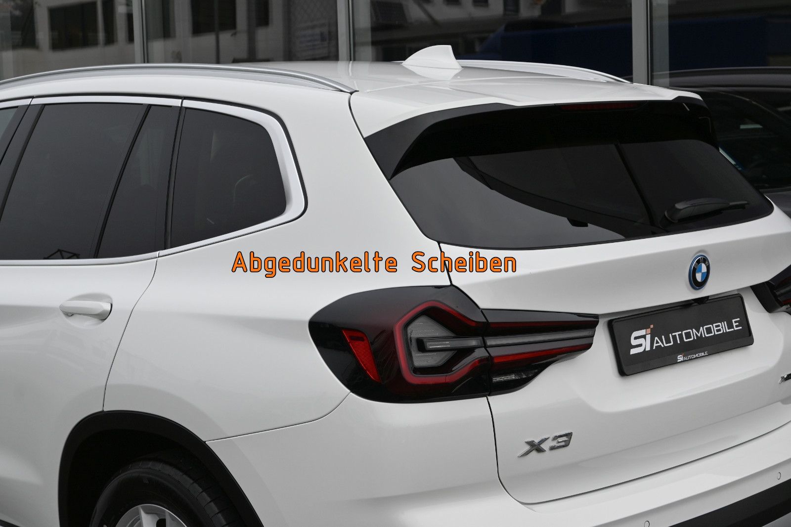 Fahrzeugabbildung BMW X3 xDr.30e °ACC°AHK°ADAP.FAHRWERK°HUD°MEMO°360°