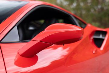 صورة مصغرة 11 لـ 2017 Ferrari 488 GTB