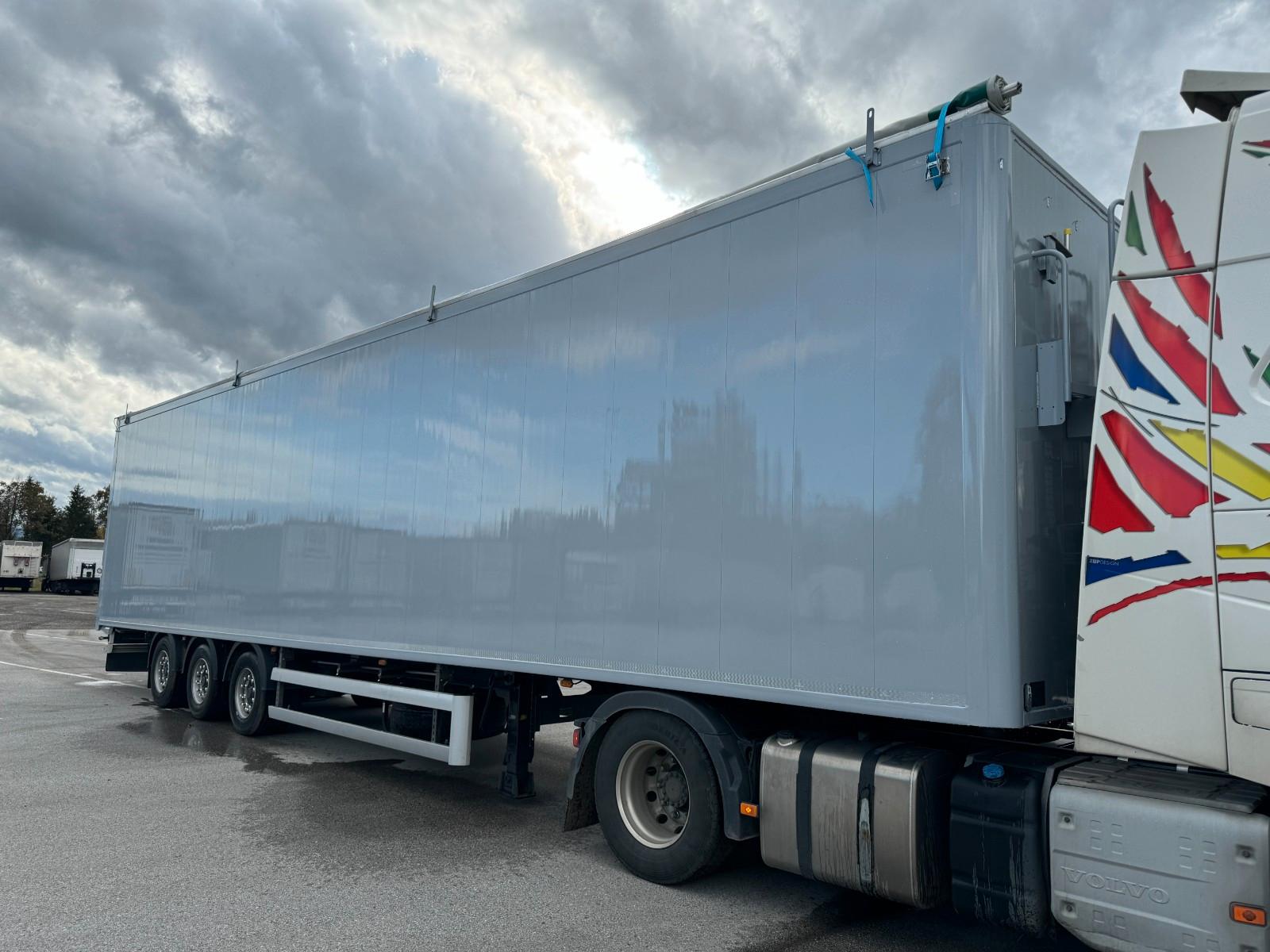 Knapen 101 M3 /  RENT / WIE NEU / LIKE NEW