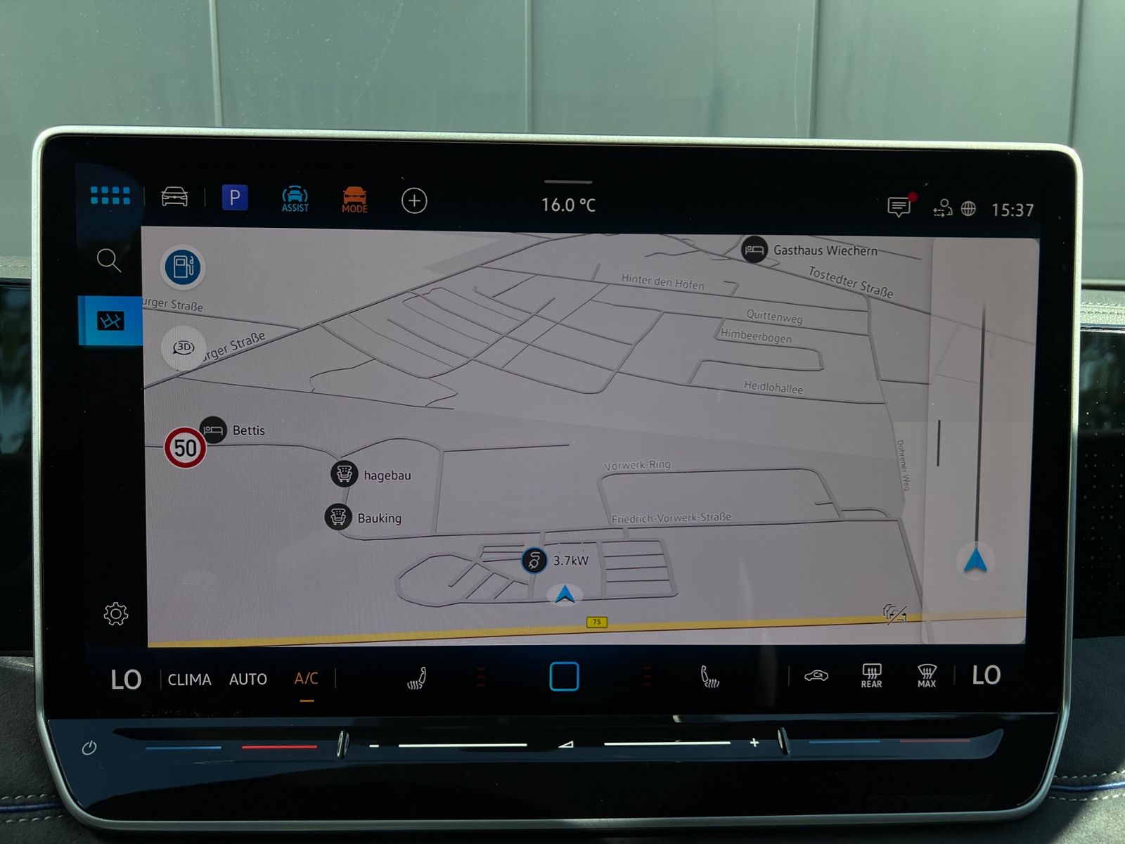 Fahrzeugabbildung Volkswagen Tiguan R-Line 1.5 eTSI DSG *AHK, IQ.Light, ACC,
