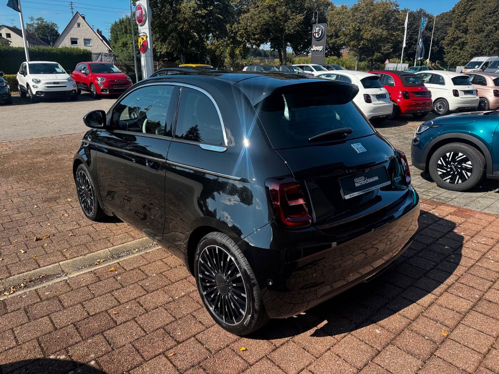 Fahrzeugabbildung Fiat Neuer 500E 500 la Prima Navi Kamera