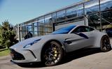 Aston Martin V8 Vantage 4.0 V8 Facelift 2x Black Pack 21 Zoll - Aston Martin V8 Vantage: Coupé
