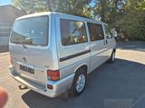 Volkswagen T4 Multivan Generation - Volkswagen T4 Multivan: Generation
