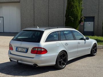 Mercedes E 220 - 6