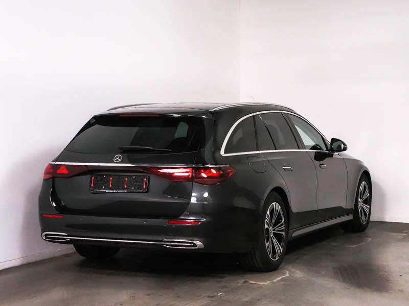 Mercedes-Benz E 220 d T AVANTGARDE|DIG-L|DISTR|AHK|360|LHZ+SHZ