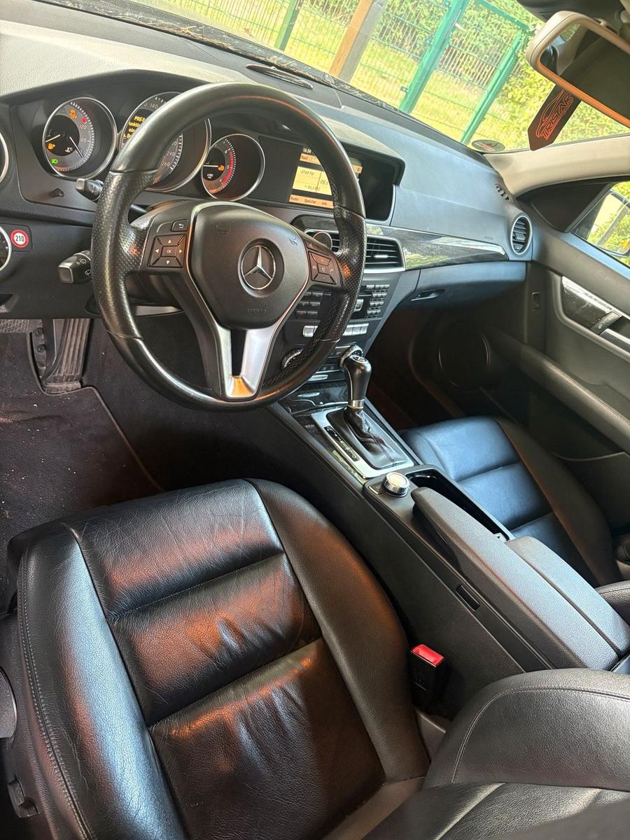 Mercedes-Benz C250 2011 — photo 5