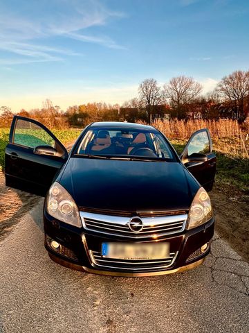 Opel Astra H  Baujahr Mai 2008 - TüV neu u...