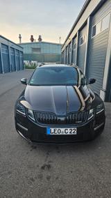 Skoda Octavia 2.0 TSI DSG RS60 Combi RS60 - Skoda Octavia mit Benzin-Antrieb: Rs60
