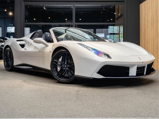 Ferrari 488 Spider HELE Tailor Made Lift 3.9 Spider HELE