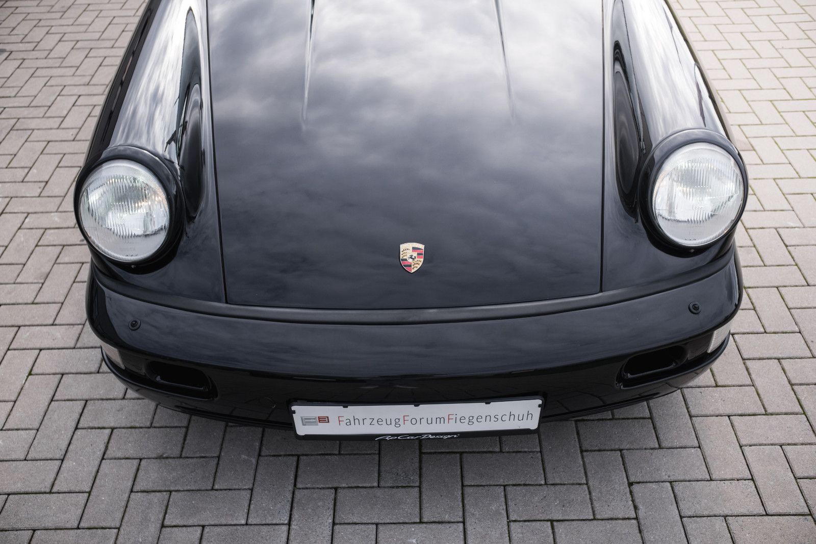 Fahrzeugabbildung Porsche 964 C4 Coupe-300 PS-18 Zoll Cup-KW Fahrwerk