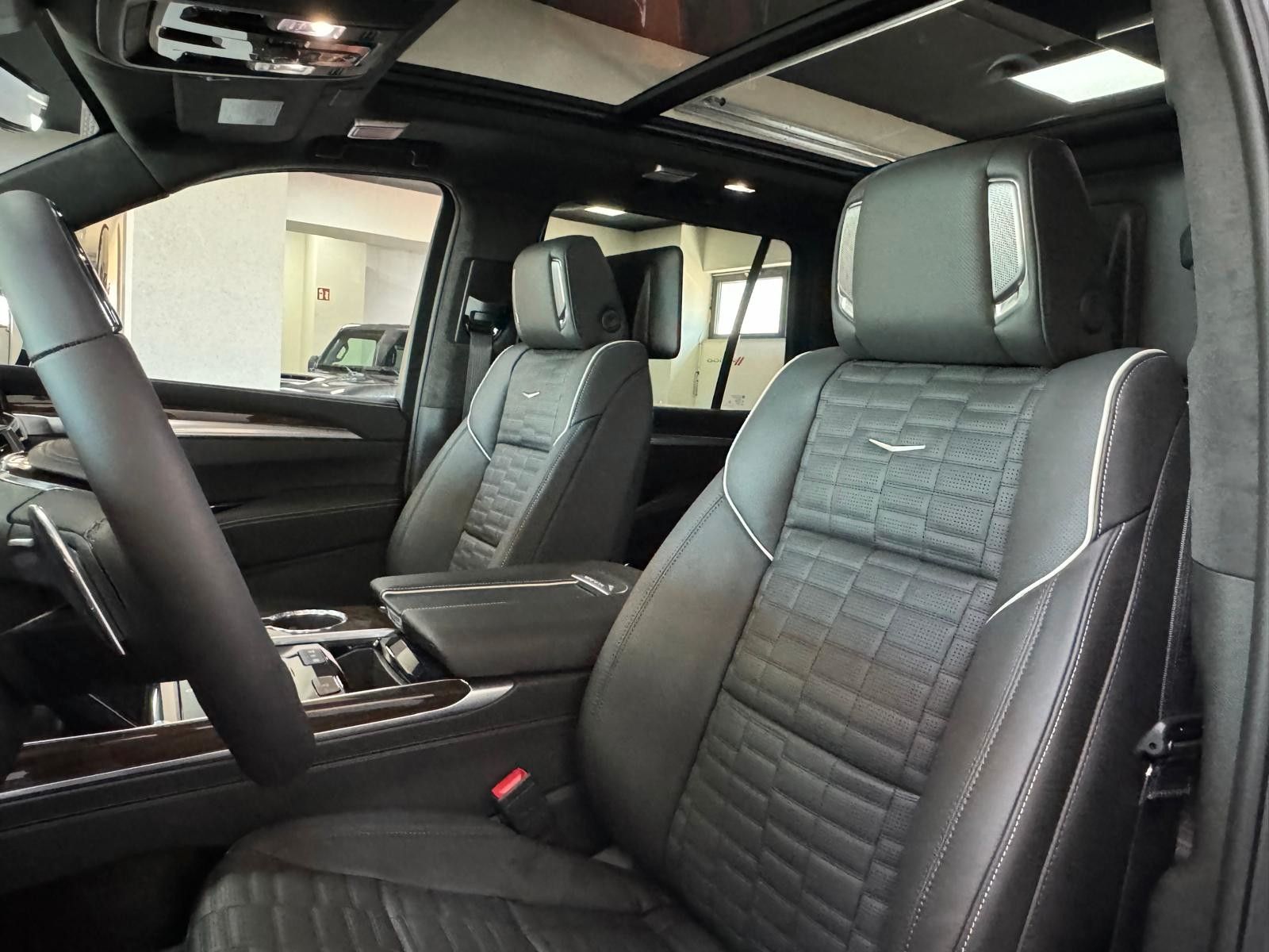 Fahrzeugabbildung Cadillac 2026 ESCALADE SPORT PLATINUM 6.2 V8-24"-ABV EXEC