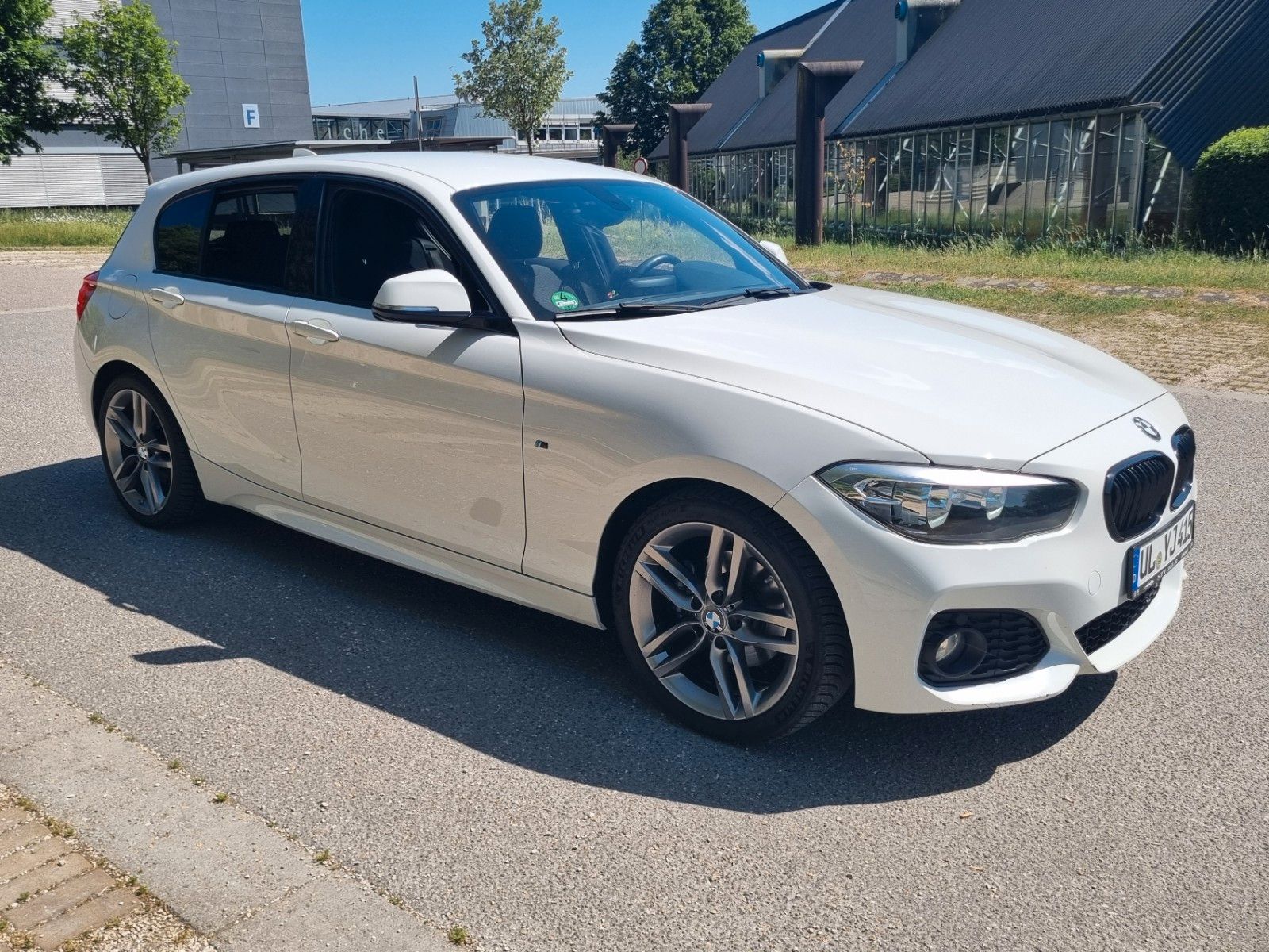 BMW 120i M-Paket,Sport Line,Service und Bremsen NEU!