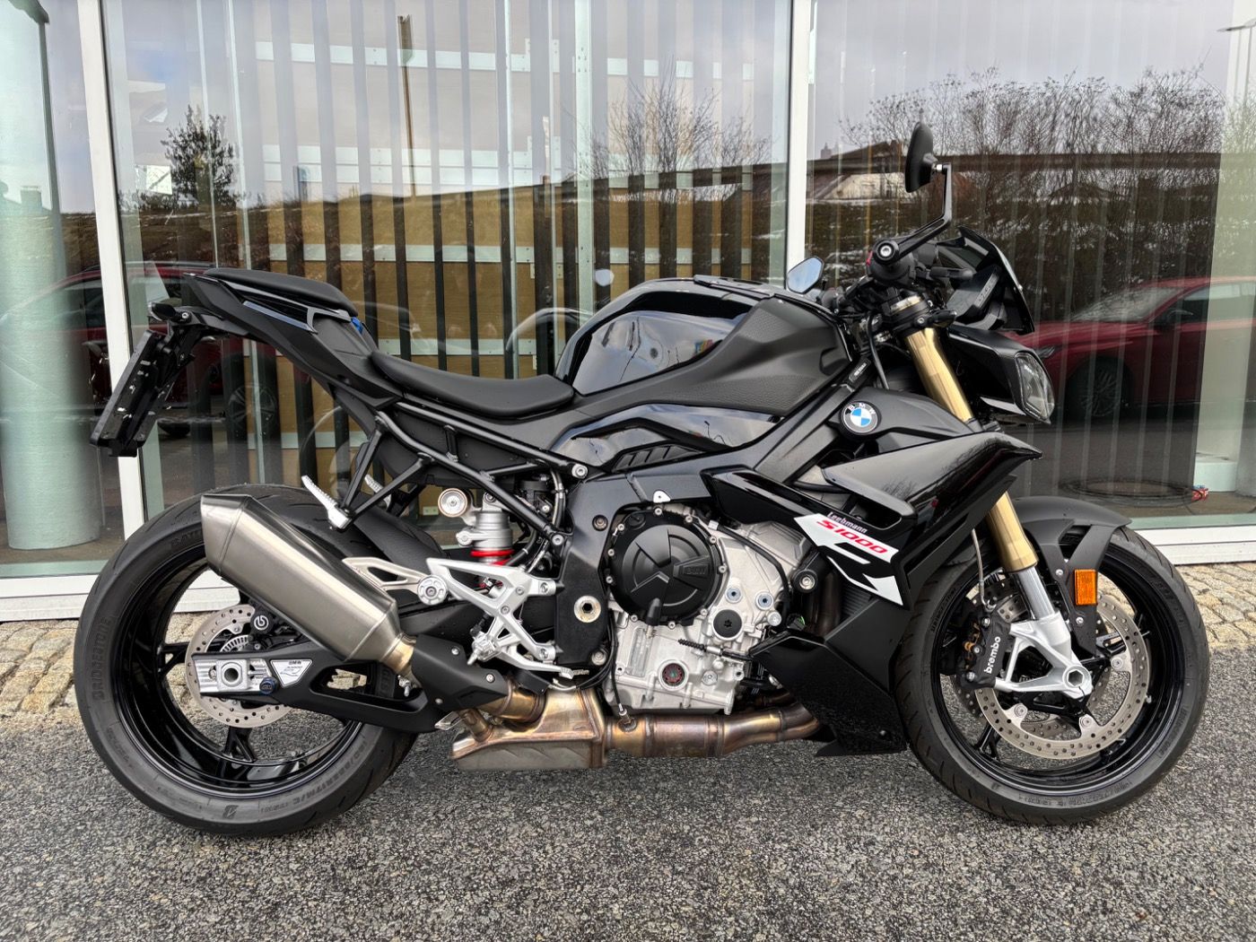 Fahrzeugabbildung BMW S 1000 R 2 Pakete Lenkerendspiegel